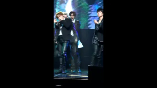 [Fancam][26.11.2017] CSAT D+3 Concert (Jooheon focus)