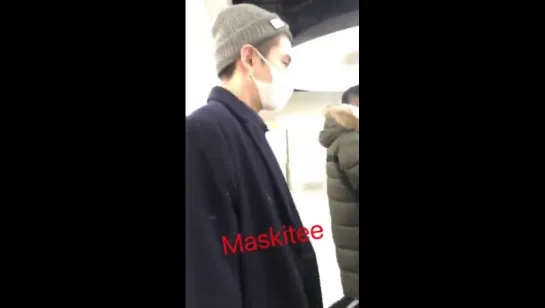 [Fancam][26.01.2018] Airport London Heathrow