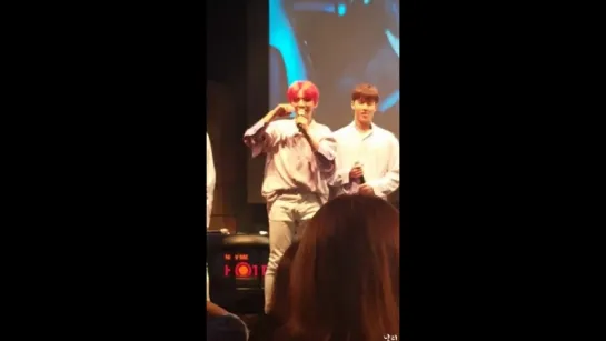 [Fancam][29.04.2018]   fansign in Blue Square Hall