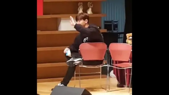 [Fancam][13.05.2018] fansign in Yongsan-gu