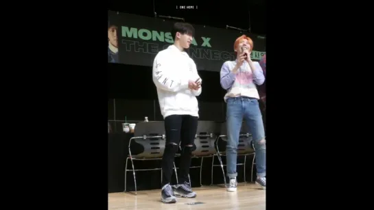 [Fancam][12.05.2018] fansign in Incheon