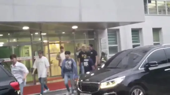 [Fancam][11.06.2018] After SBS MTV "School Attack 2018"