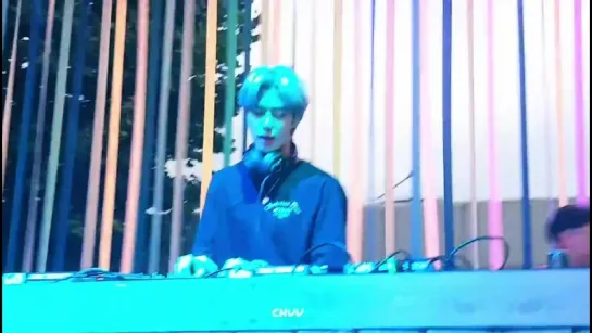 [Fancam][09.06.2018] Ultrakorea2018 (Dj H.One - No Money Remix)