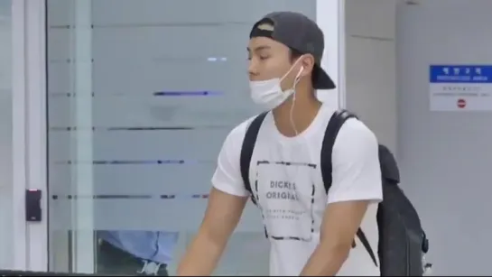 [Fancam][17.08.2018] Airport Incheon