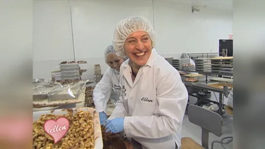 Ellen Works at a See’s Candy Factory for the Day [RUS SUB]