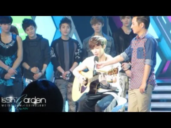 120425.Happy Camp.EXO-M.Lay.Playing Guitar