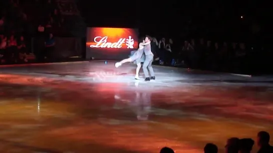 Stars On ice Vancouver Tessa,Scott,kaitlyn Weaver and Andrew Poje Try