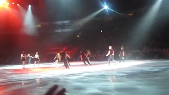 Group performance 1 - Stars on Ice live in Vancouver, BC