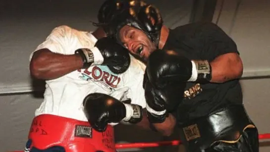 Mike Tyson - No Headgear Spars Training - Catskill