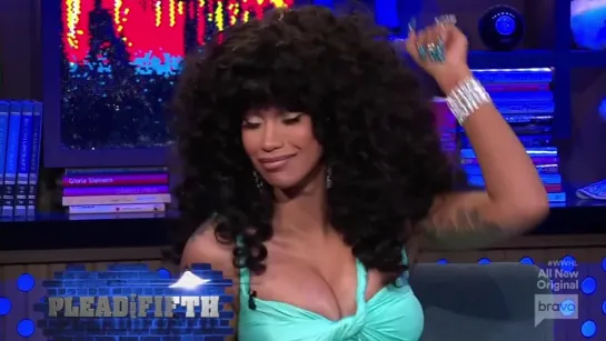 Cardi B на шоу «Watch What Happens Live with Andy Cohen»