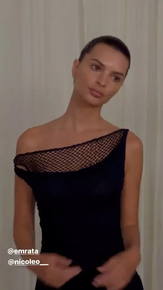 Emily Ratajkowski