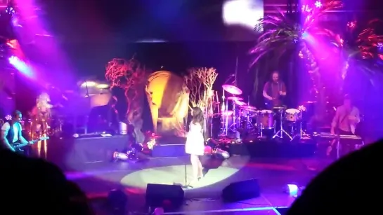 Lana Del Rey – National Anthem (Live @ «The Tabernacle»)