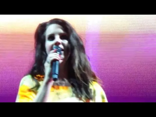 Lana Del Rey – Summertime Sadness (Live @ «Champions Square»)