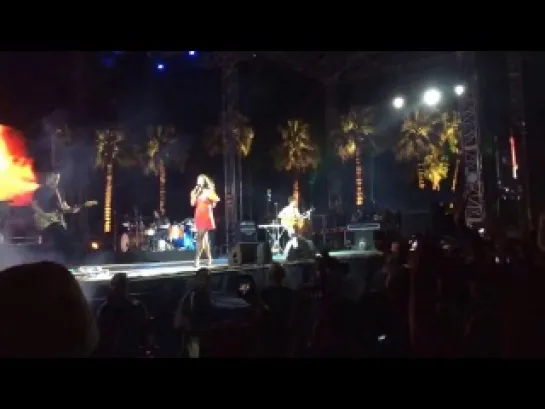 Lana Del Rey – Summertime Sadness (Live @ «Coachella Festival»)