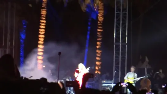 Lana Del Rey – Summertime Sadness (Live @ «Coachella Festival»)