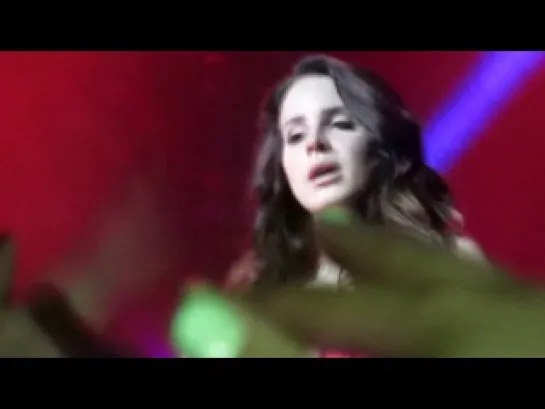 Lana Del Rey – Summertime Sadness (Live @ «The Cosmopolitan»)