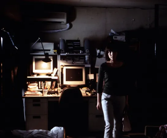 PULSE (KIYOSHI KUROSAWA, 2001)