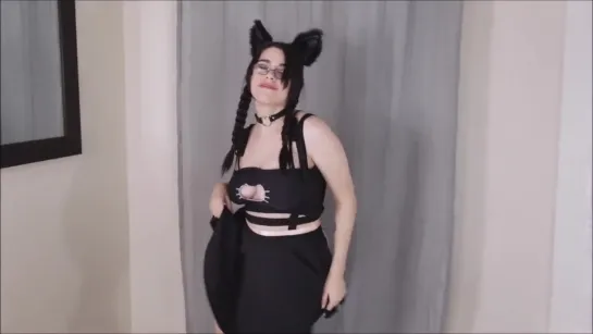 Sex Kitten Dancing Striptease