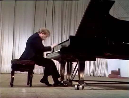 Emil Gilels: Schumann, Symphonic Etudes, op. 13 (Moscow, 1983)