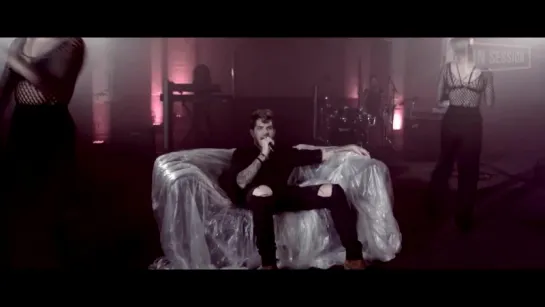 Adam Lambert - Ghost Town (Live)