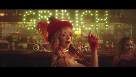 Lindsey Stirling ft. Sabrina Carpenter - You`re A Mean One, Mr. Grinch