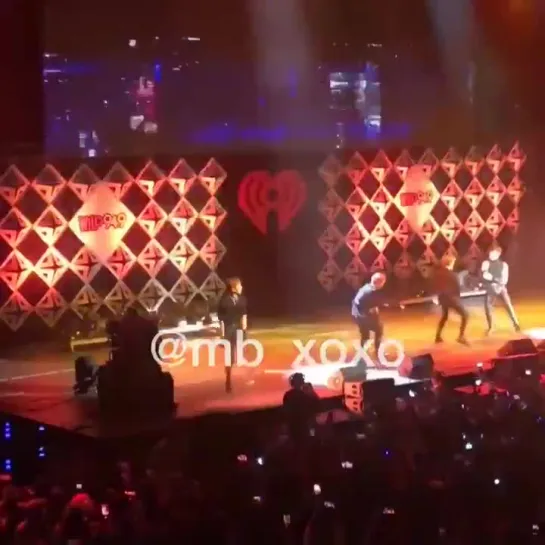 [VK][01.12.18][Fancam] Jingle Ball Tour in SF