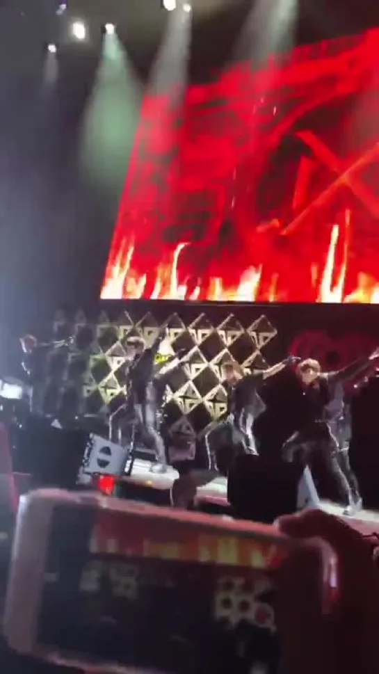 [VK][01.12.18][Fancam] Jingle Ball Tour in SF