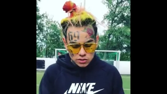 6ix9ine играет в футбол в Киеве [ https://vk.com/CINELUX ]