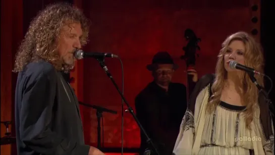 Robert Plant and Alison Krauss - Black Dog (Live at CMT CrossRoads 2007)