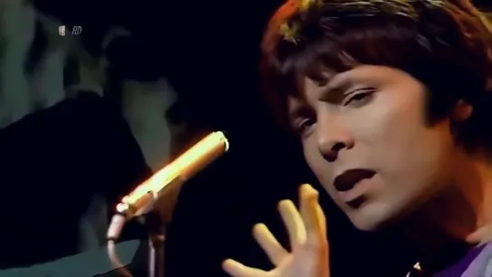 Cliff Richard -- Devil Woman // 1976