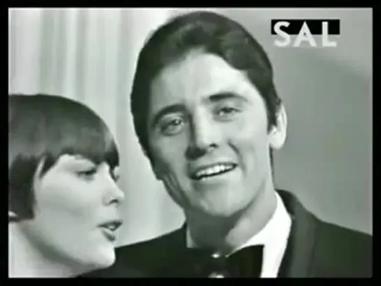 Mireille Mathieu et Sacha Distel ( Un homme et une femme - 1966)