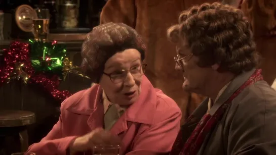 Mrs.Browns.Boys.S03E16.720p.Mammys.Mummy.ViruseProject