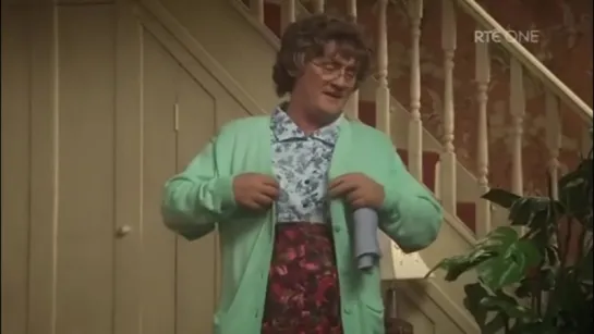 Mrs Browns Boys - S1 E6 Mammys Miracle in english eng