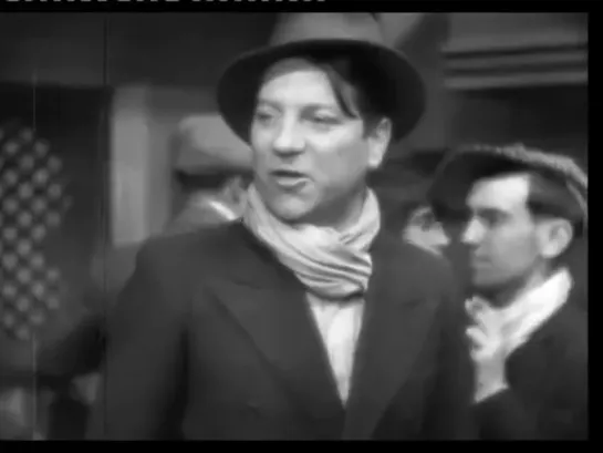 Jean Gabin et Fréhel - "La môme caoutchouc" (к/ф "Сиреневое сердце" (Coeur de lilas, 1932))