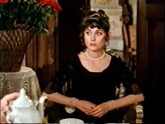 Опасная жалость (1 серия) (La pitié dangereuse, 1979), режиссер Эдуар Молинаро