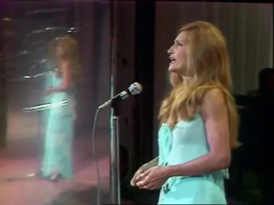 Dalida - il venait davoir 18 ans (version live sterio)