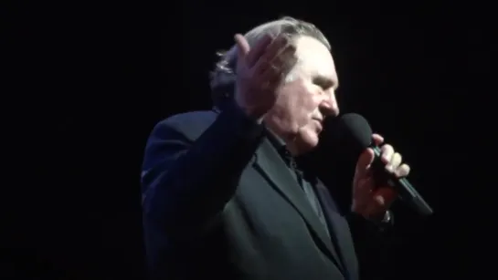 Gérard Depardieu - Göttingen (reprise de Barbara, Live 2017)