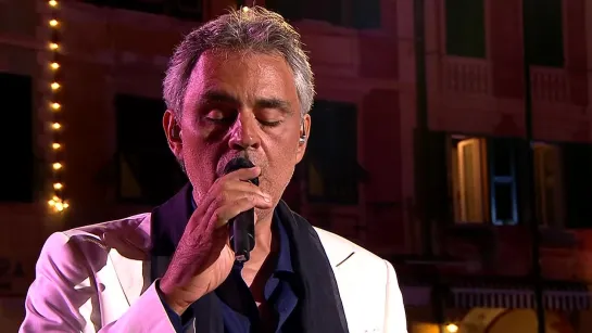 Andrea Bocelli (ft. Edith Piaf) - "La Vie En Rose"