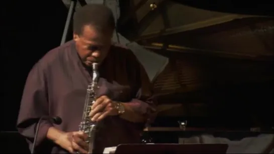 Wayne Shorter Quartet - Live in Paris (2012)