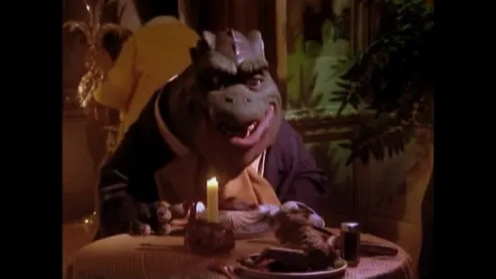 Dinosaurs.S02E12.When.Food.Goes.Bad.Xvid.Rus.Eng.rutracker.org