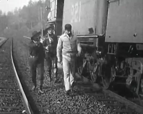 Asalto y robo de un tren (The Great Train Robbery, 1903) Edwin S. Porter [Asalto y robo al tren]