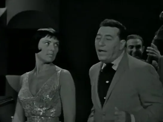 Louis Prima, Keely Smith, Sam Butera _Medley_ Embraceable You, I Got It Bad  That Aint Good_