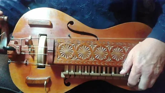 Ukrainian Lira Hurdy Gurdy Demo