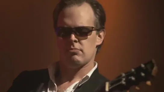 Joe Bonamassa  Beth Hart Official - Ill Take Care of You Live at the Beacon Theatre New York