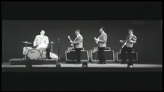 The Ventures - Wipeout live in Japan 1966 (720p)