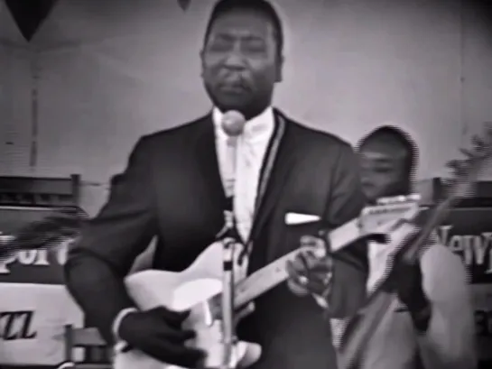 (Im Your) Hoochie Coochie Man - Muddy Waters Newport Jazz Festival 1960 (2160p)