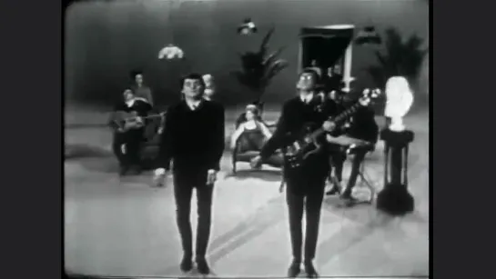 Shes Not There - The Zombies - 1965 (videocom)