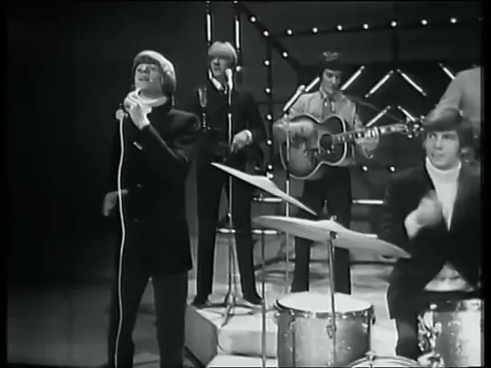 Hermans Hermits - Something Is Happening (1968)-(480p)