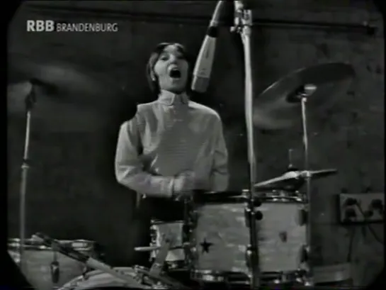 `` the liverbirds `` - complete performance beatclub - 25⁄9⁄1965.