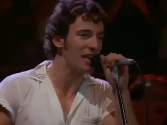 Bruce Springsteen - Dancing In the Dark (Official Video) (480p)